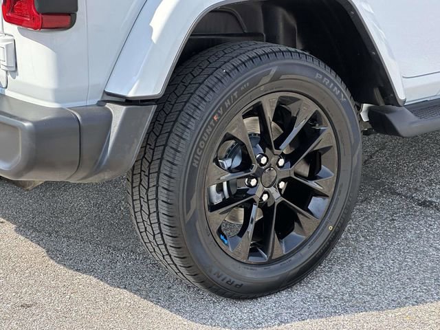 Used 2023 Jeep Wrangler Unlimited Sahara w/ Cold Weather Group image 30