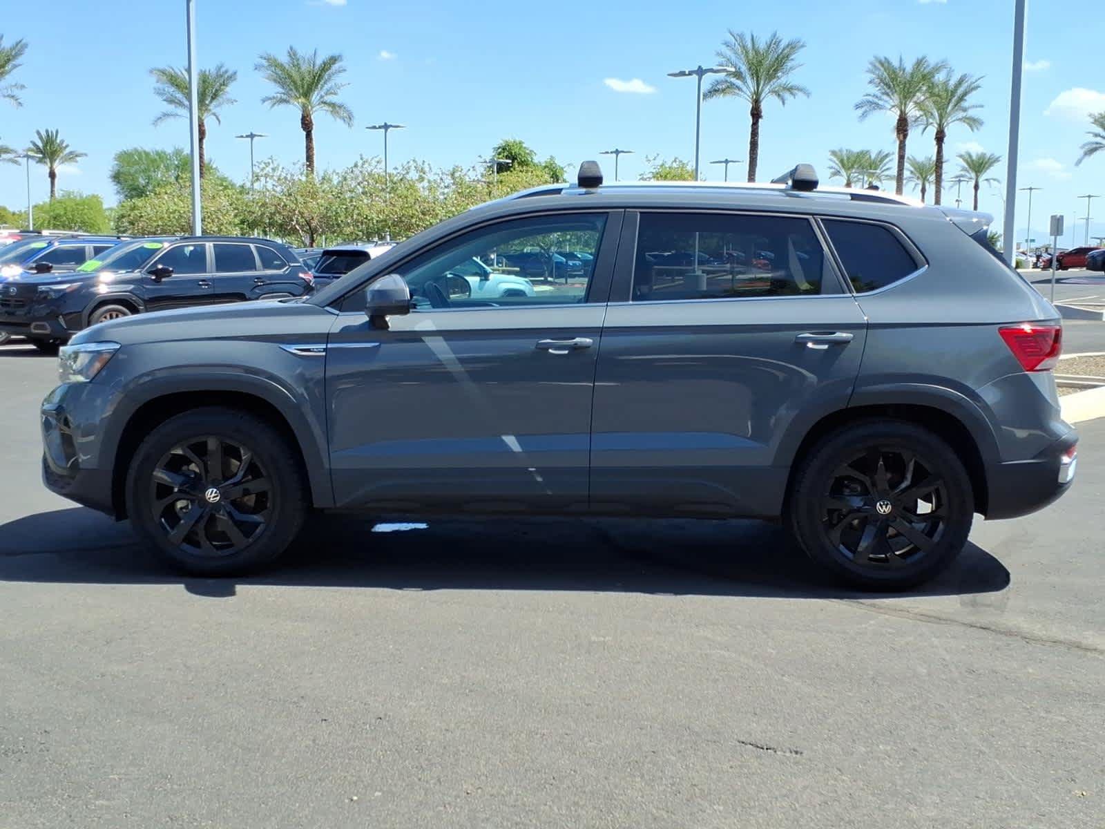 Used 2022 Volkswagen Taos SE AWD/4WD image 4