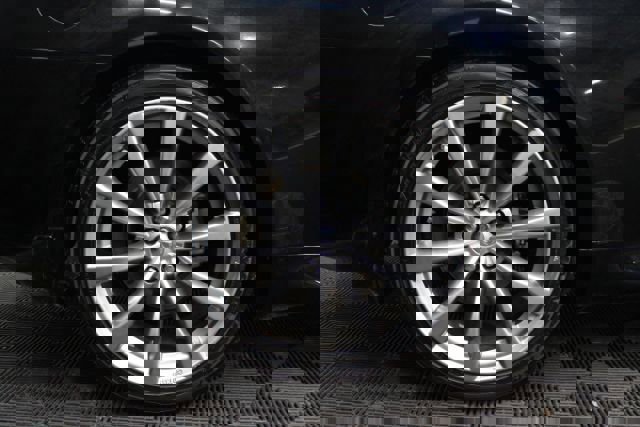 Used 2010 INFINITI G37 Sport w/ Premium Pkg image 7