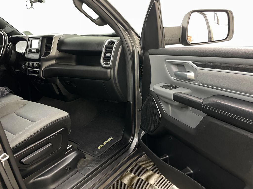 Used 2022 RAM 1500 Big Horn RWD image 32