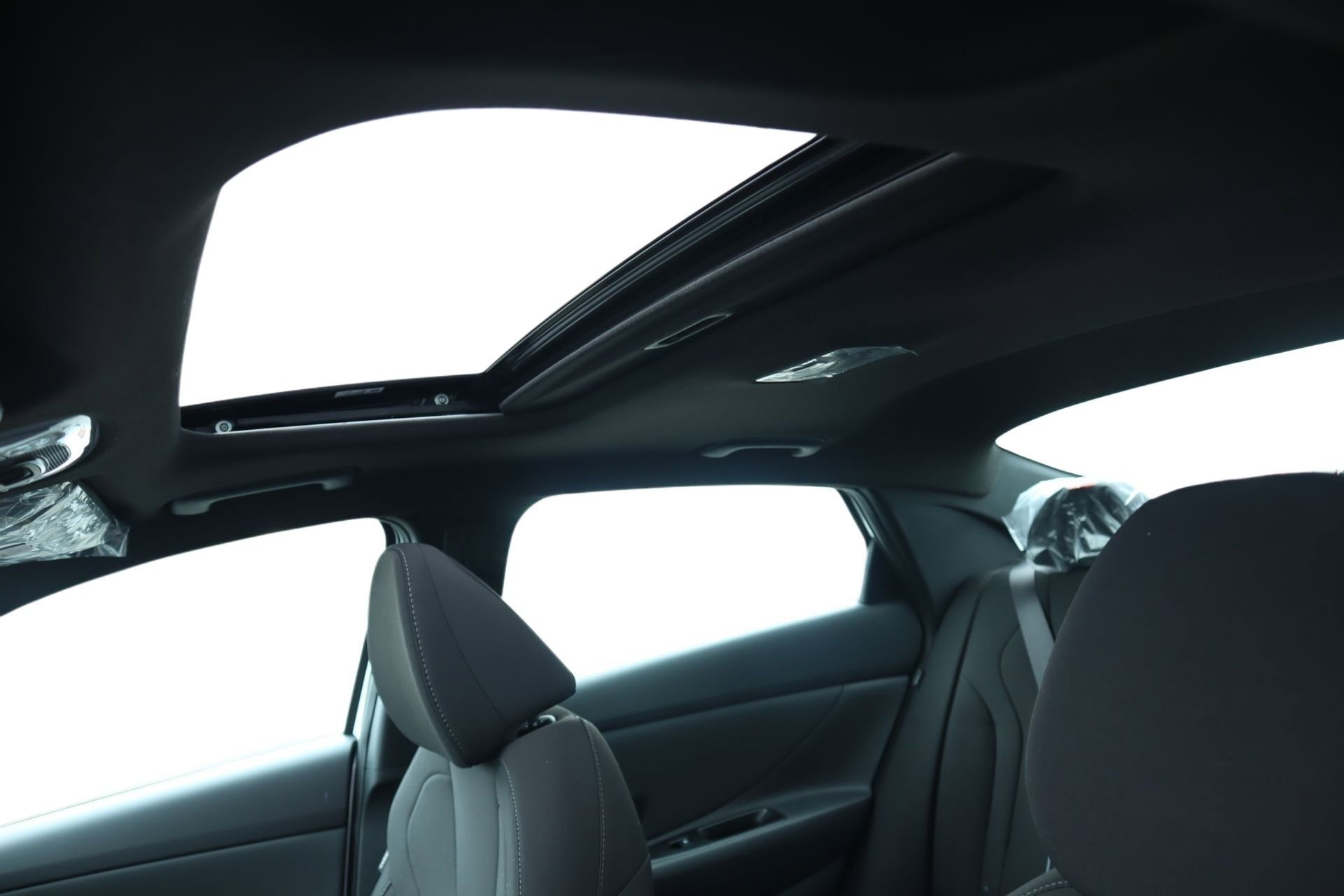 New 2026 Hyundai Elantra SEL Sport Premium FWD image 22