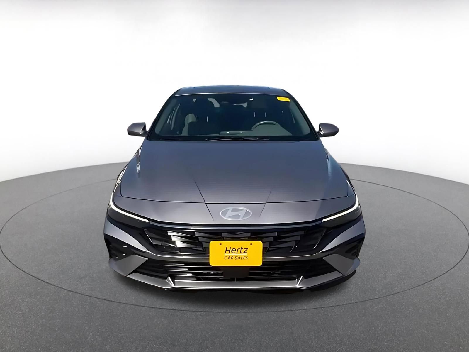 Used 2025 Hyundai Elantra SEL image 4