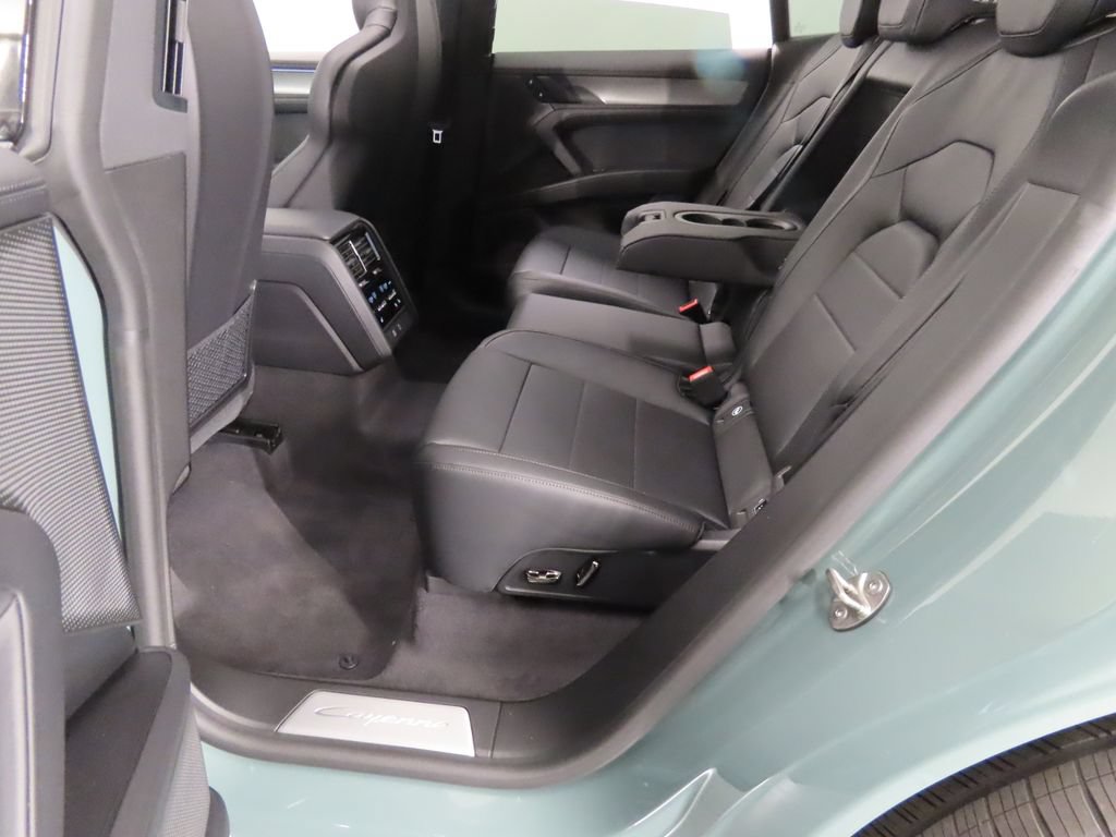 New 2026 Porsche Cayenne S AWD/4WD image 45