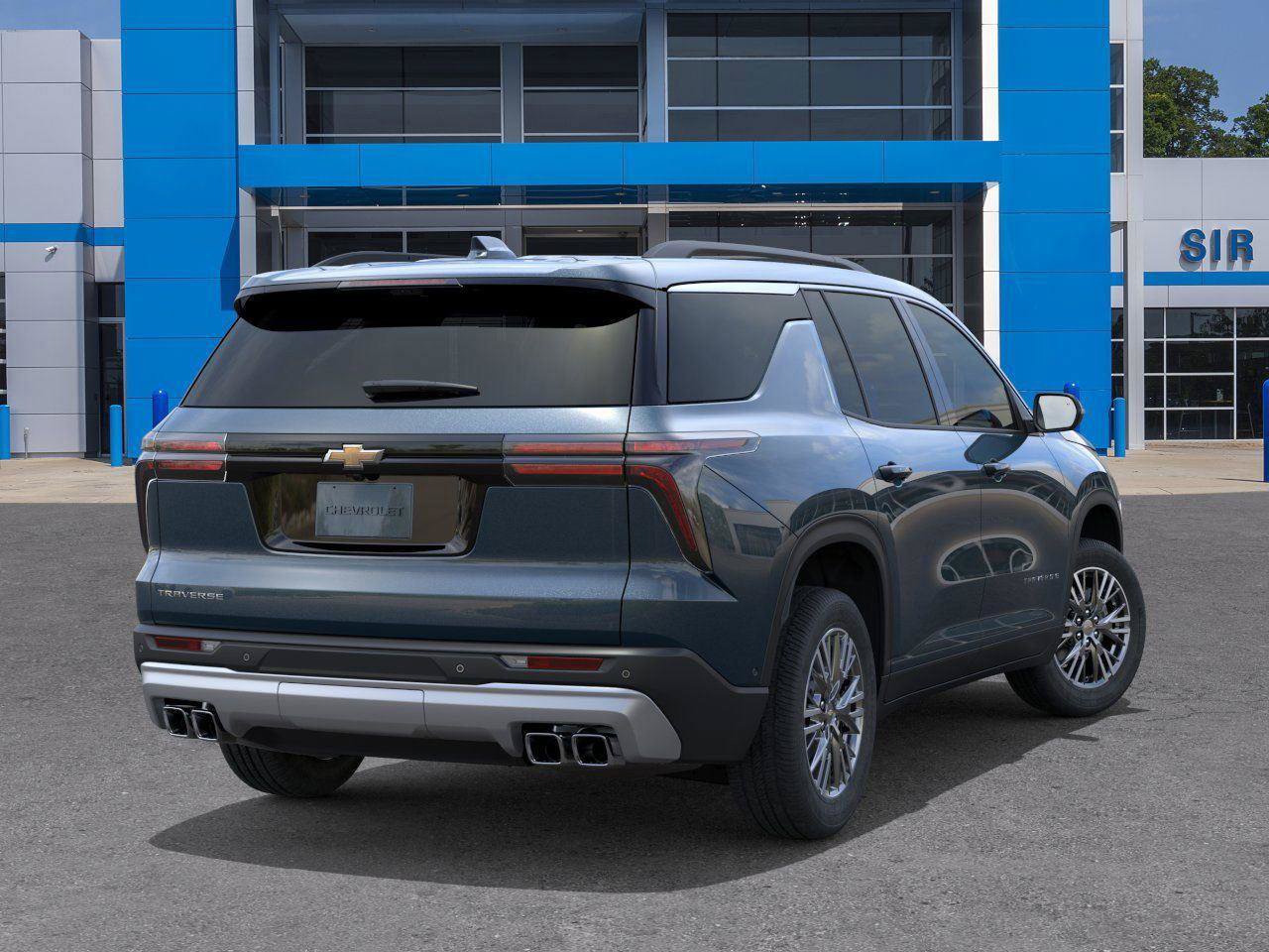 New 2026 Chevrolet Traverse LT w/ Driver Confidence Package FWD image 4