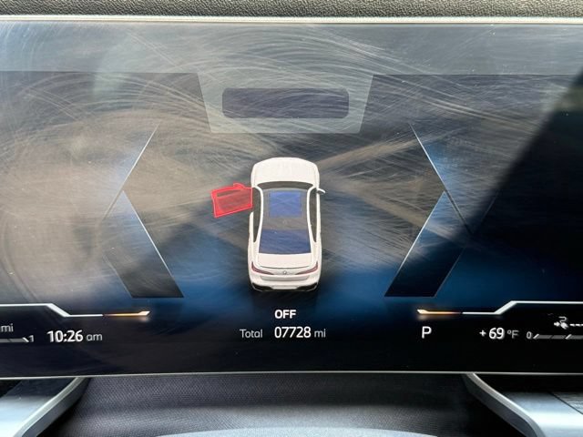 Used 2026 BMW 750e xDrive AWD/4WD image 59