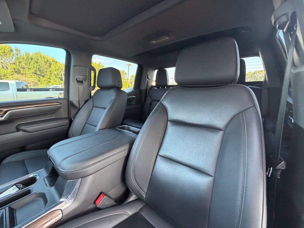 Used 2023 Chevrolet Silverado 1500 LT Trail Boss w/ LT Trail Boss Premium Package AWD/4WD image 18
