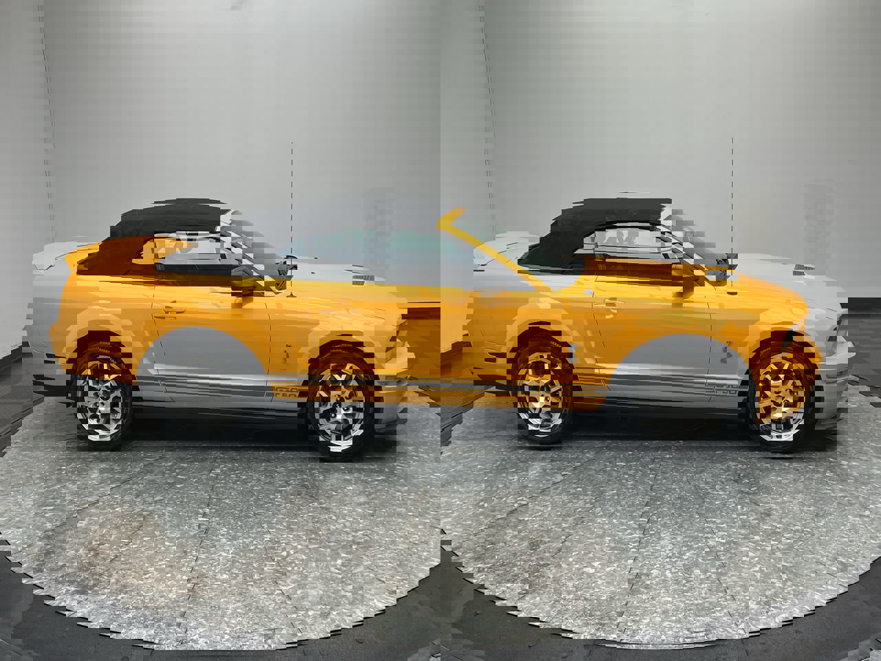 Used 2007 Ford Mustang Shelby GT500 image 21