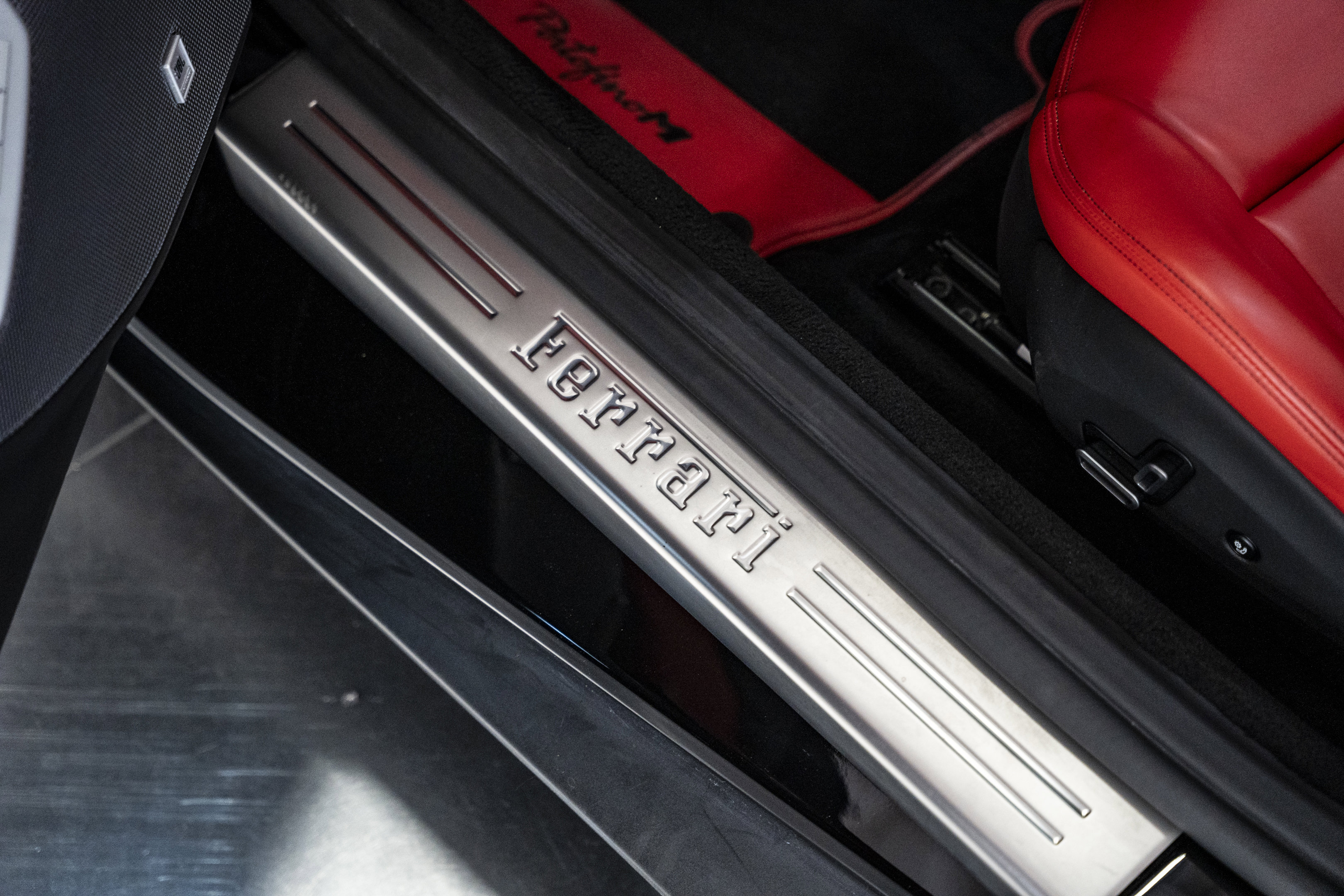 Certified 2023 Ferrari Portofino M RWD image 28