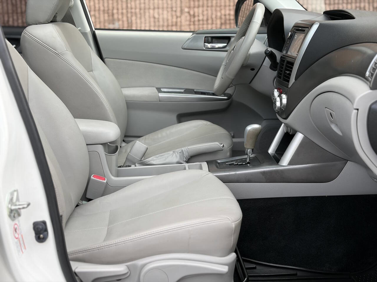 Used 2013 Subaru Forester 2.5X Limited AWD/4WD image 14