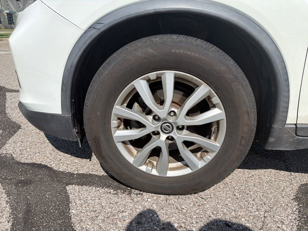 Used 2019 Nissan Rogue SV FWD image 9