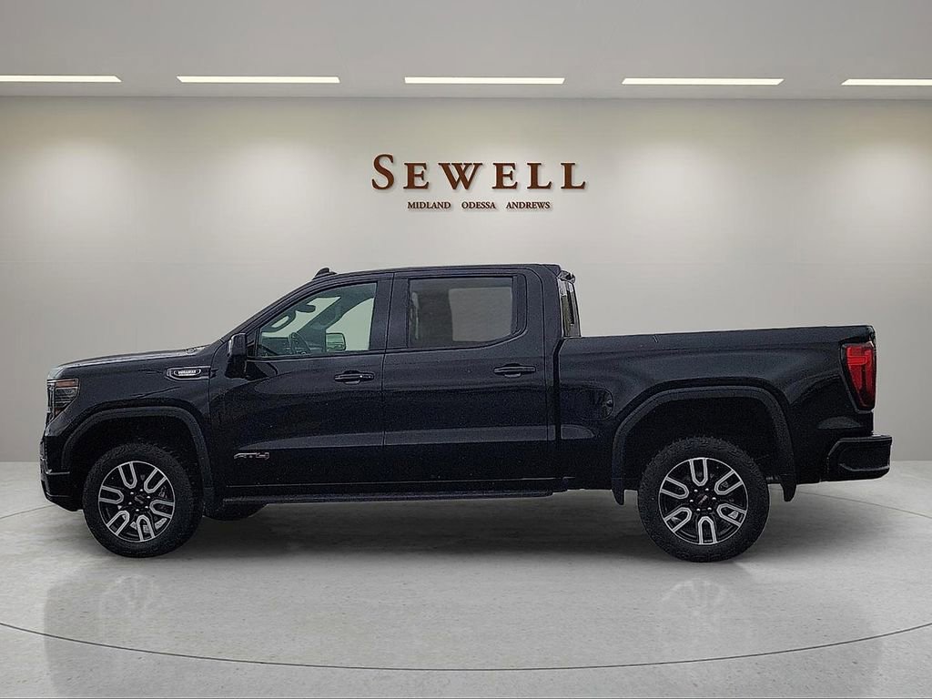 Used 2023 GMC Sierra 1500 AT4 w/ Technology Package AWD/4WD image 2