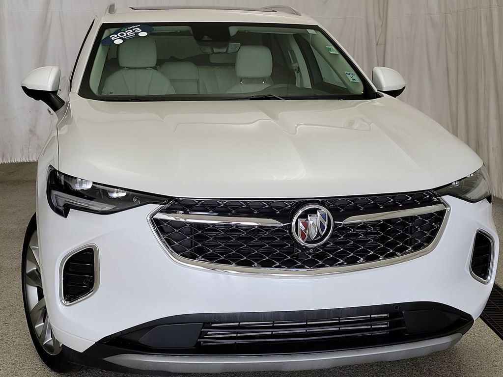 Certified 2023 Buick Envision Avenir AWD/4WD image 3