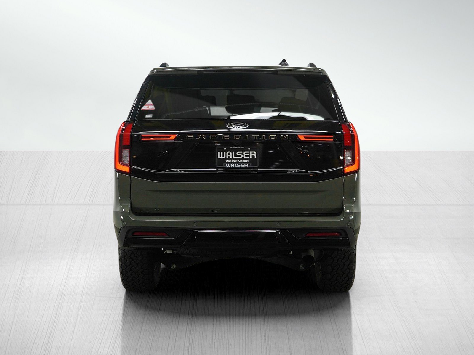 Used 2025 Ford Expedition Tremor AWD/4WD image 6