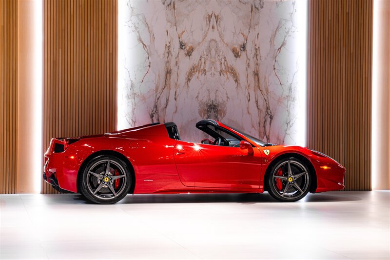Used 2015 Ferrari 458 Spider RWD image 6