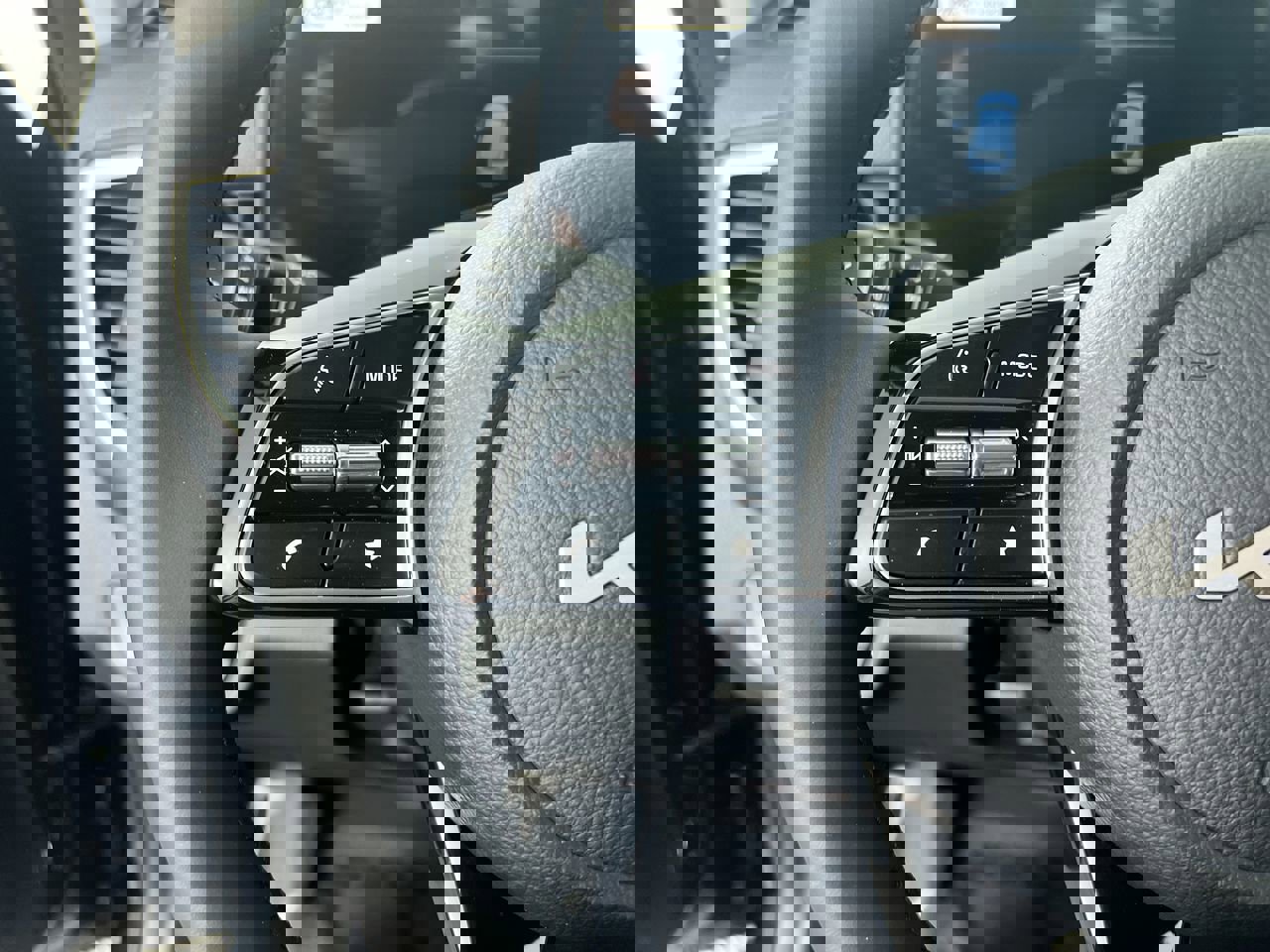 New 2026 Kia Seltos S image 18