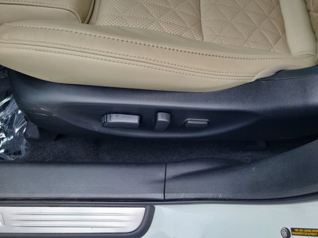 Used 2021 Nissan Maxima Platinum w/ Sport Mat Group FWD image 18
