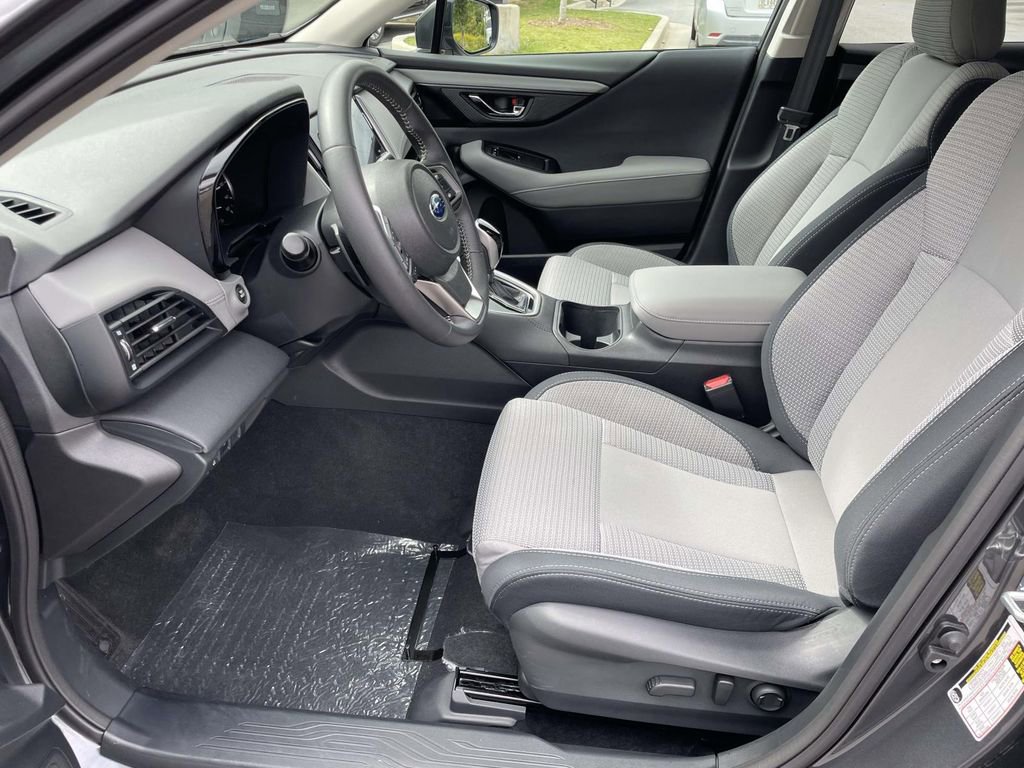 Used 2025 Subaru Outback Premium w/ Popular Package #1 image 19