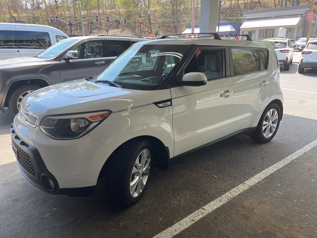 Used 2015 Kia Soul + w/ Audio Package image 5