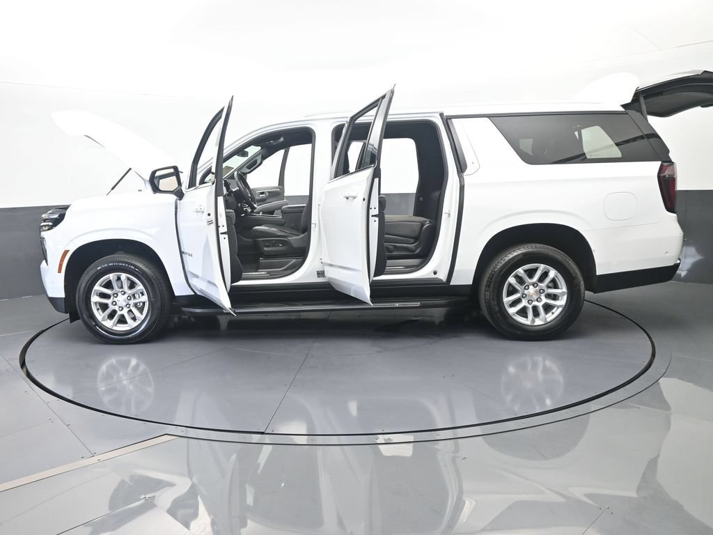 Used 2025 Chevrolet Suburban LT RWD image 80