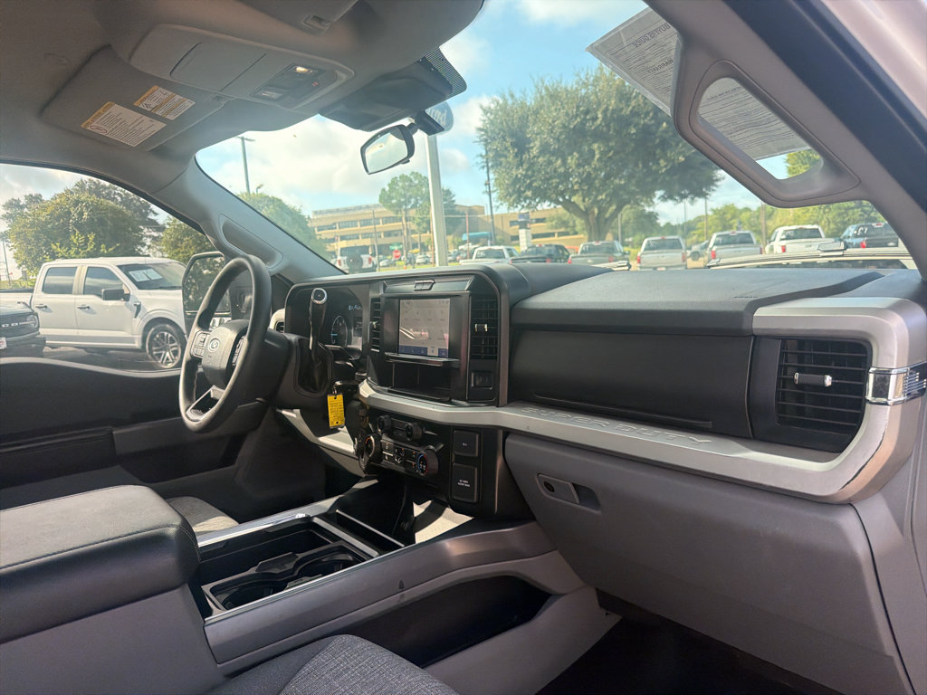 Used 2025 Ford F250 XLT w/ FX4 Off-Road Package AWD/4WD image 12