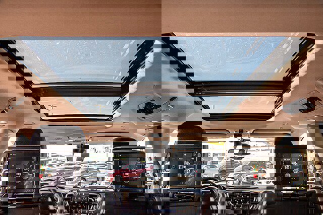 Used 2021 Chrysler Pacifica Touring-L w/ Uconnect Theater Family Group image 13