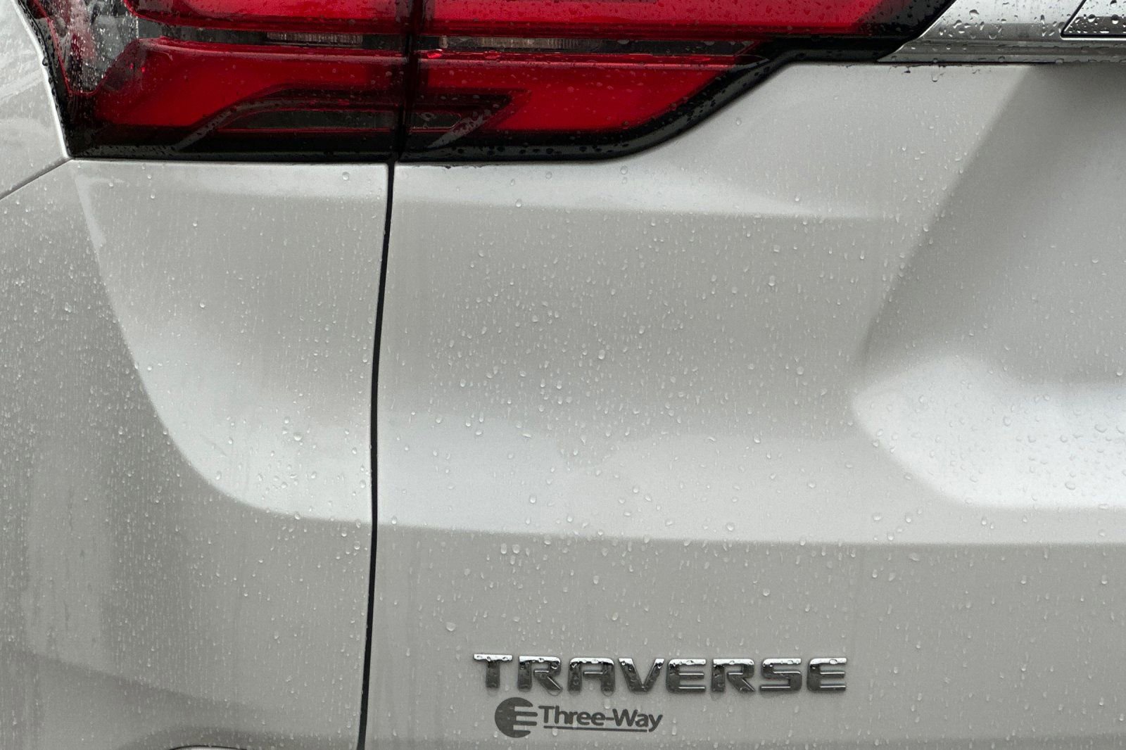 Used 2023 Chevrolet Traverse High Country w/ LPO, Floor Liner Package image 29