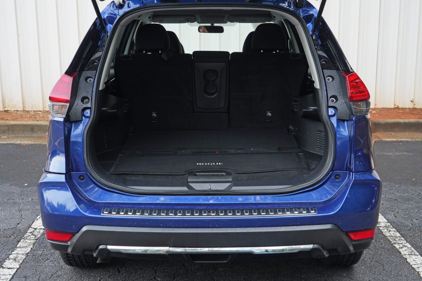 Used 2017 Nissan Rogue S AWD/4WD image 9