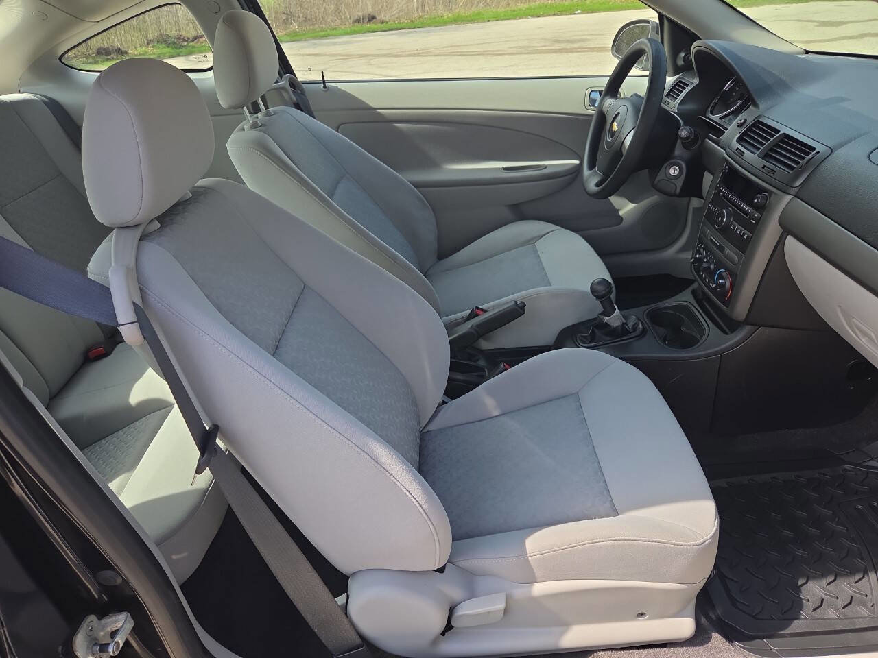 Used 2009 Chevrolet Cobalt LS FWD image 14