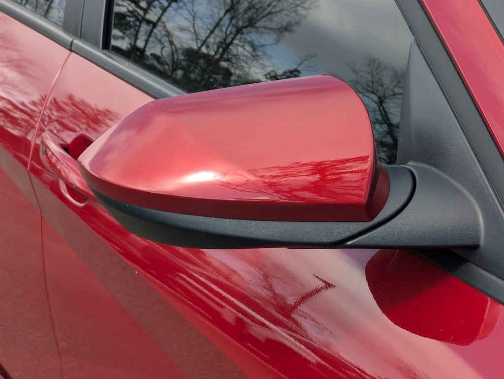 Used 2025 Hyundai Elantra Blue image 11