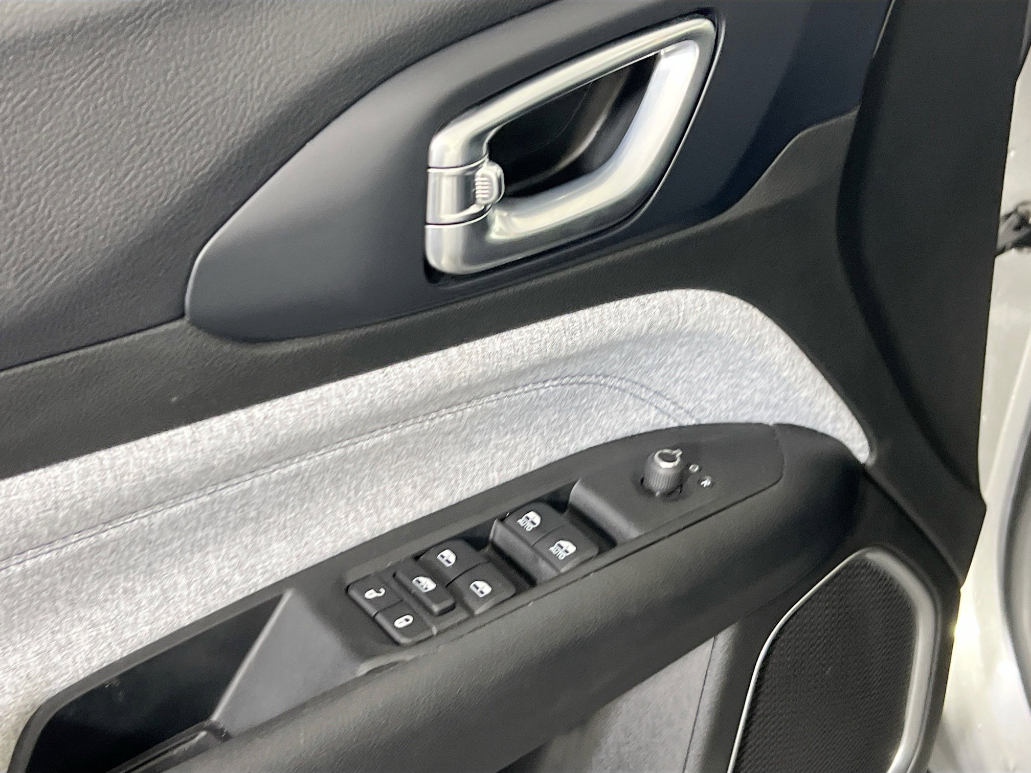 Used 2022 Jeep Compass Latitude w/ Convenience Group image 16