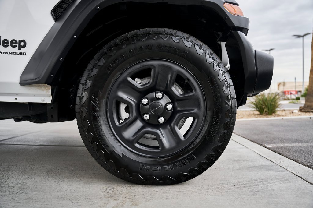 Used 2023 Jeep Wrangler Sport image 15