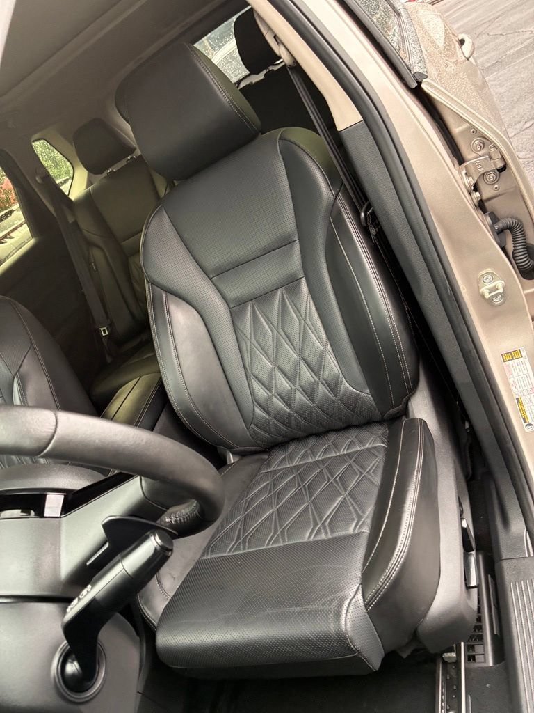 Used 2024 Nissan Rogue Platinum FWD image 19