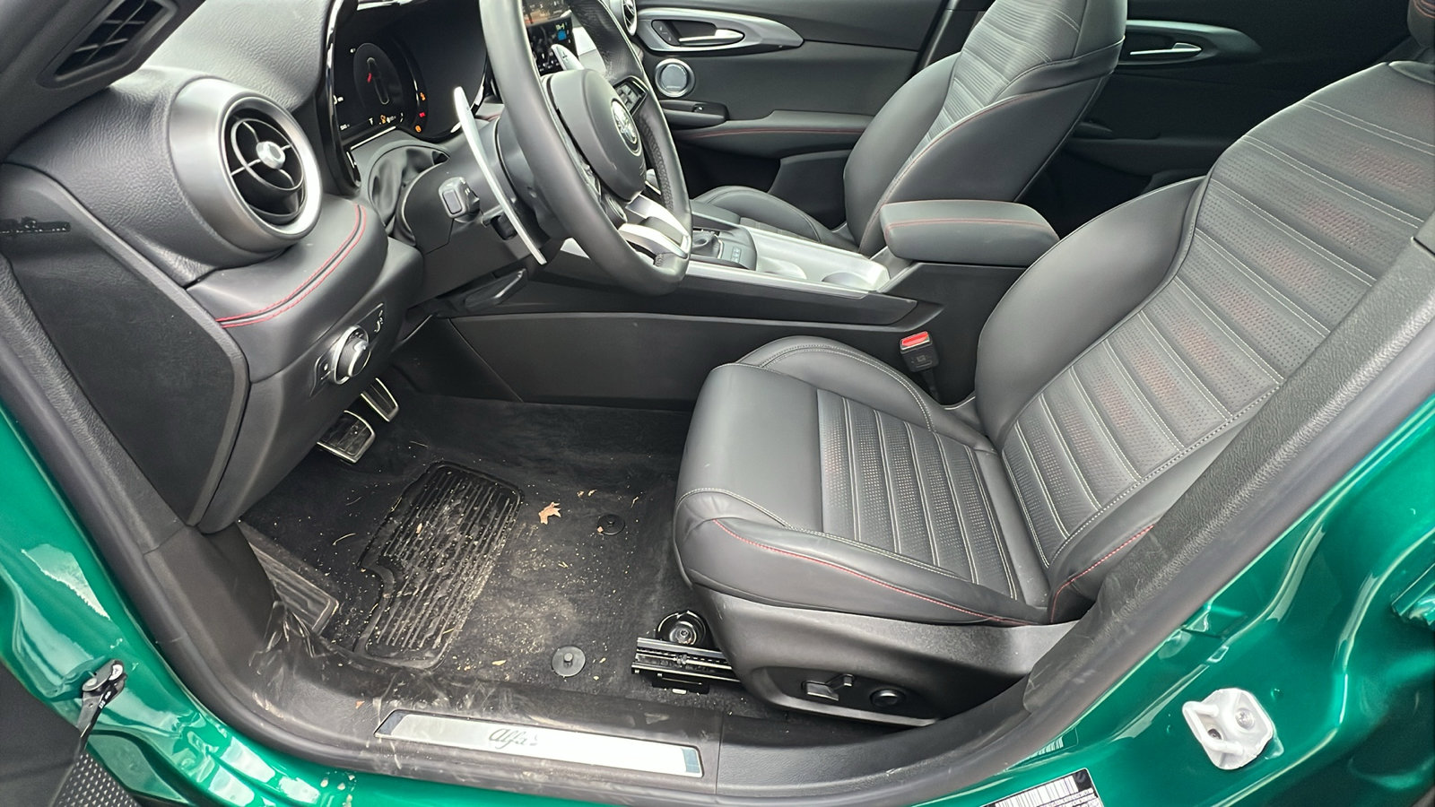 Used 2025 Alfa Romeo Tonale Tributo Italiano image 17