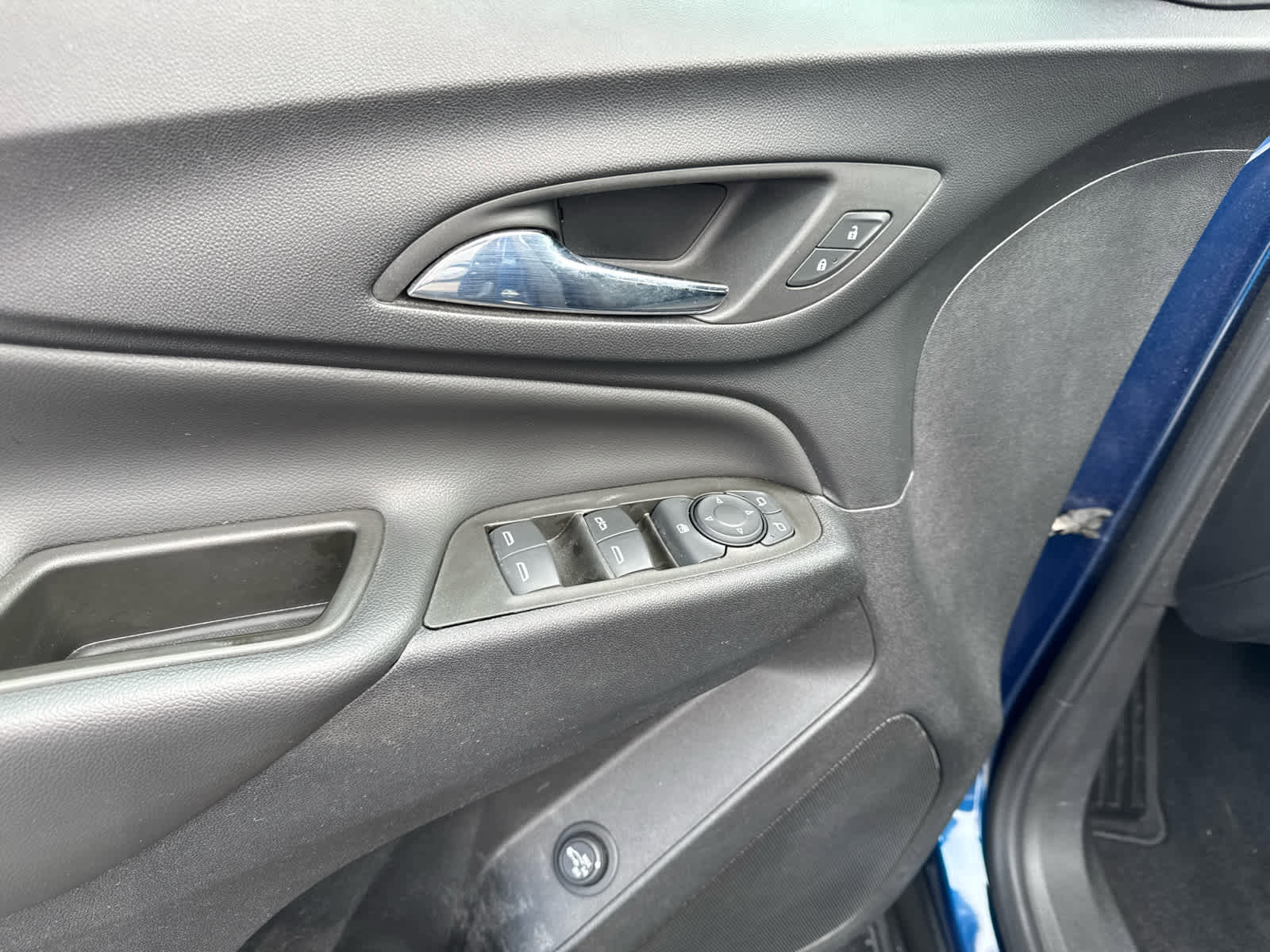 Used 2023 Chevrolet Equinox LT AWD/4WD image 17
