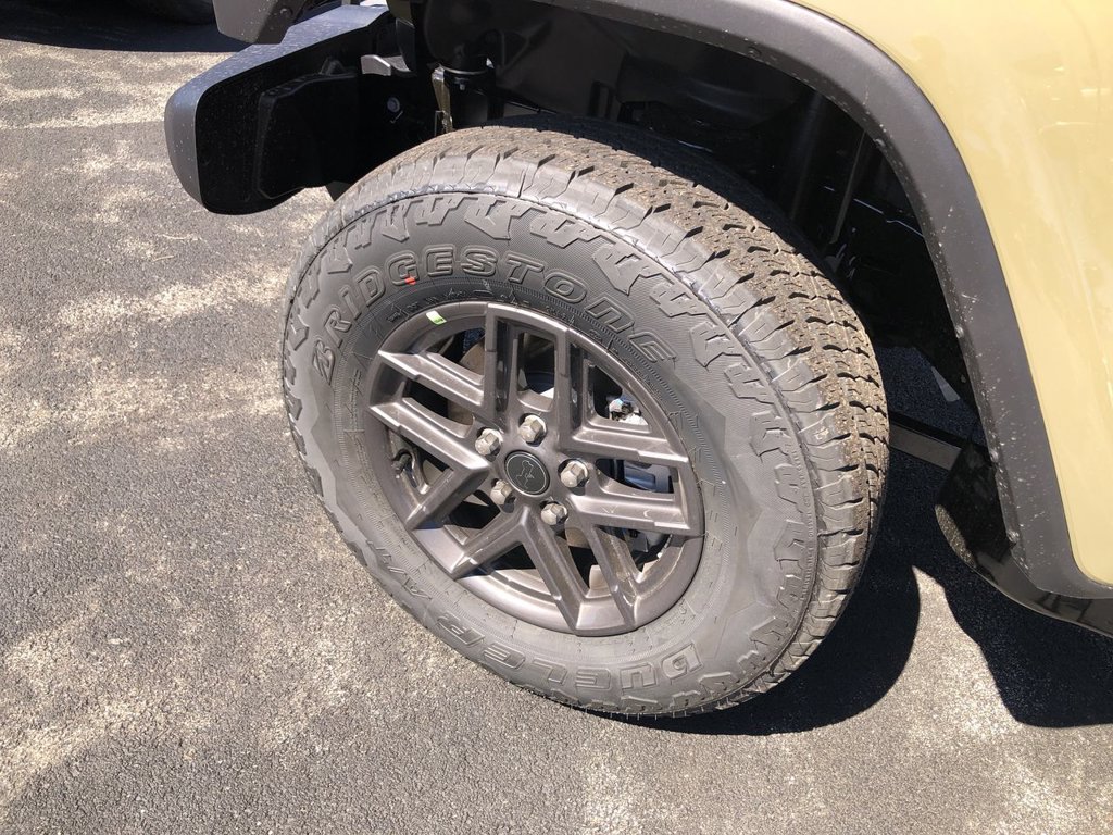 New 2026 Jeep Gladiator Sport AWD/4WD image 2