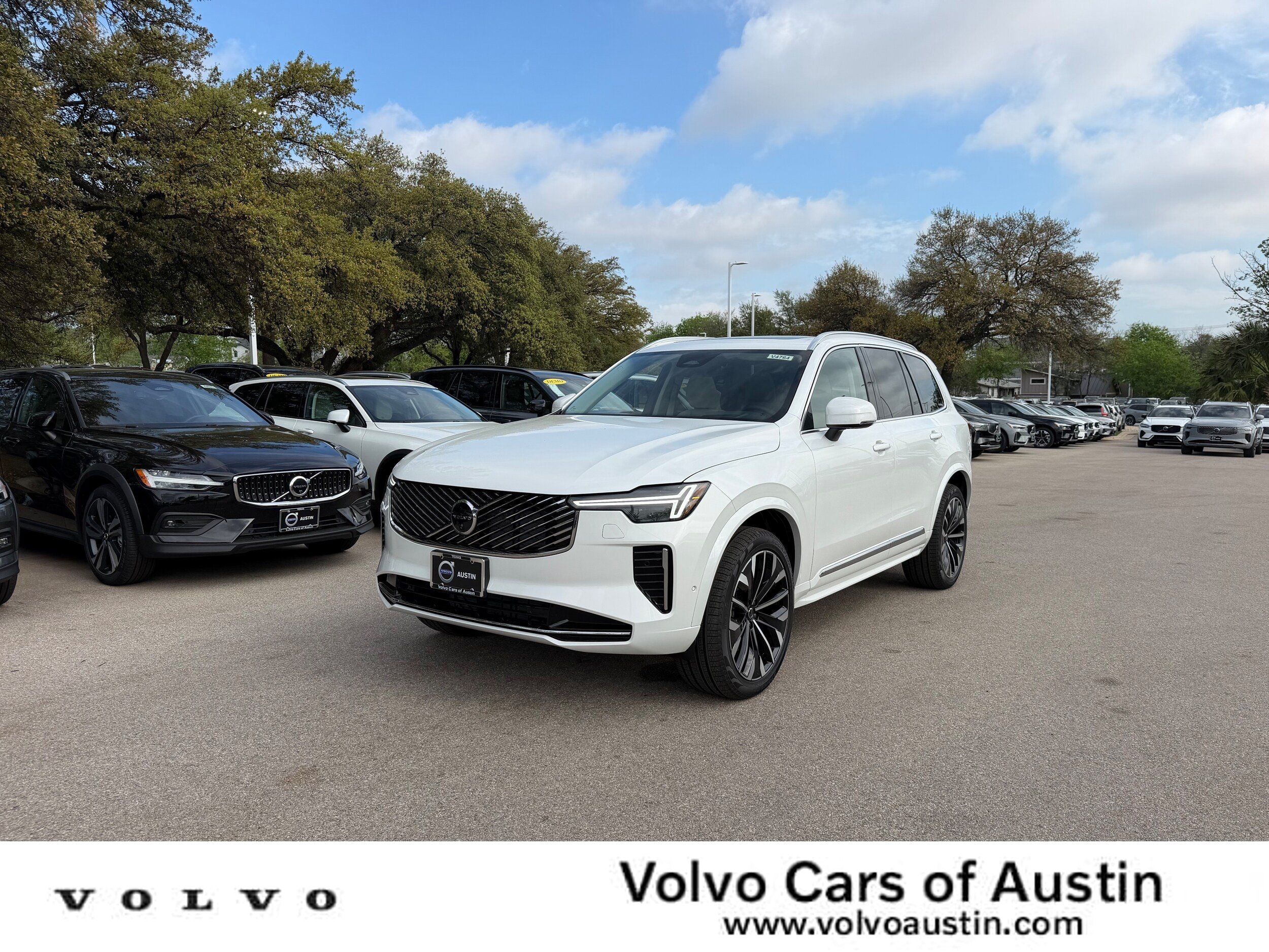 New 2026 Volvo XC90 B6 Ultra w/ Protection Package