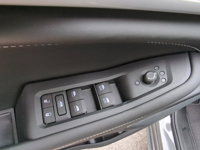 New 2027 Jeep Grand Cherokee Limited AWD/4WD image 13