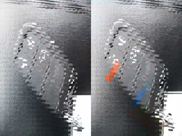 Used 2025 Jeep Compass Limited image 21