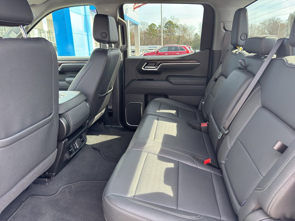 Used 2025 GMC Sierra 1500 SLT image 20