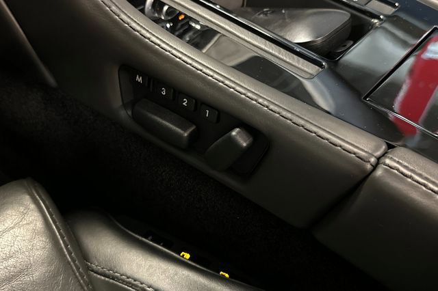 Used 2013 Aston Martin V8 Vantage S RWD image 31