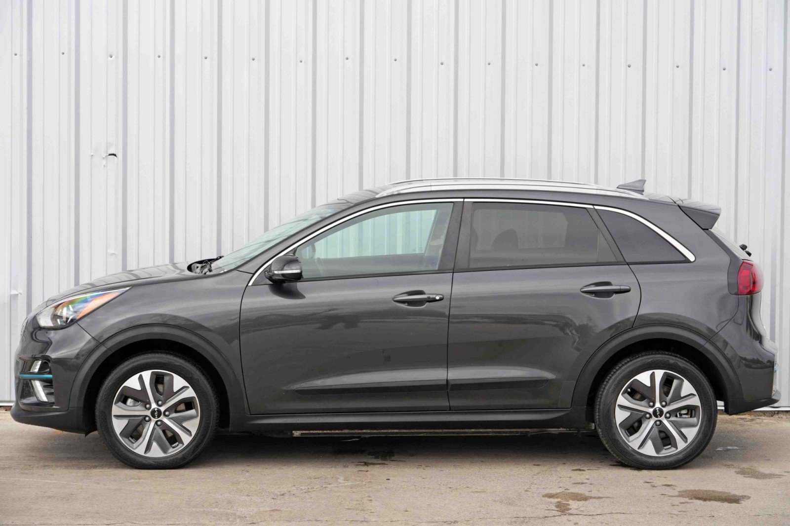 Used 2022 Kia Niro EX image 42