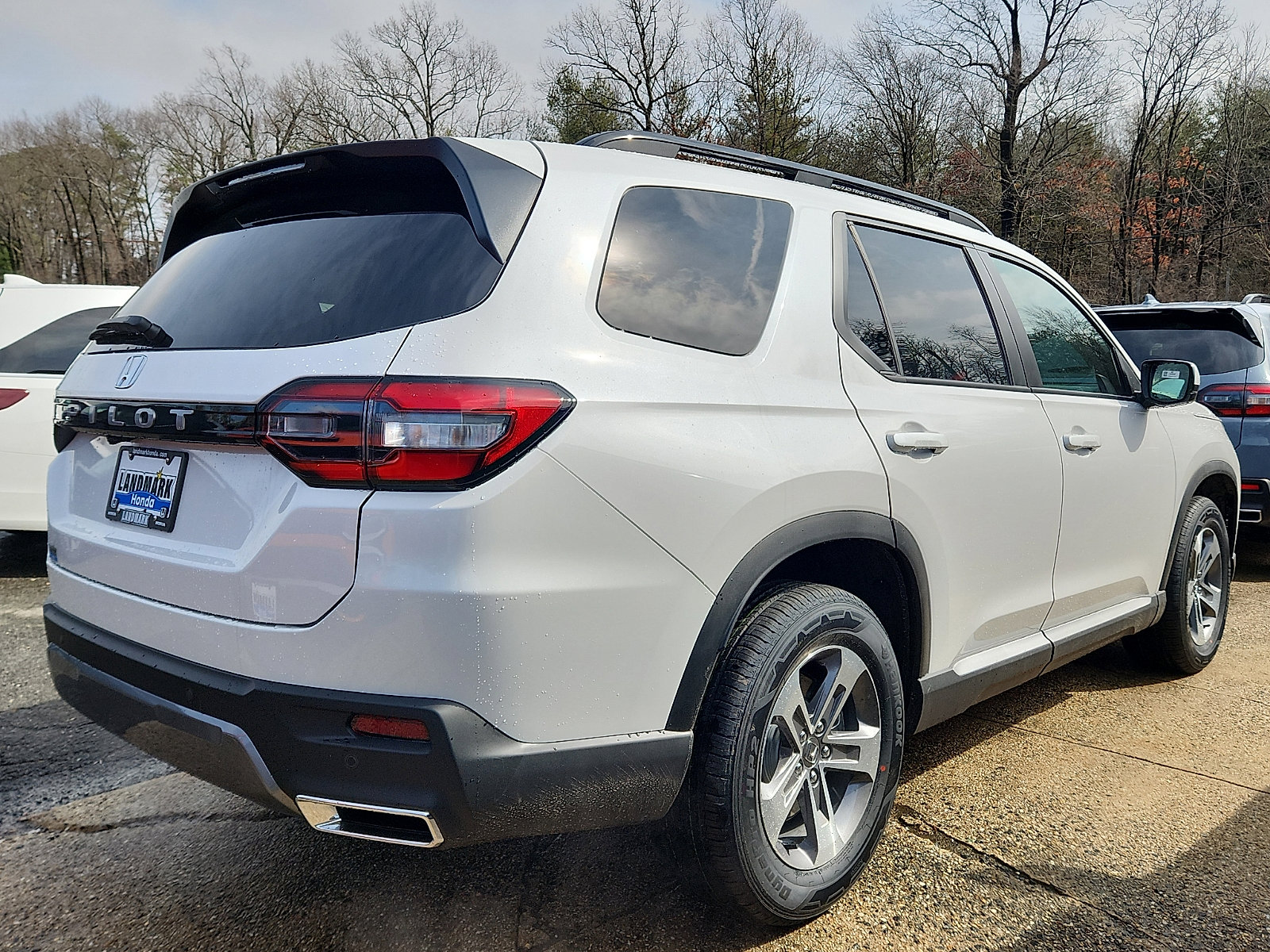 New 2026 Honda Pilot EX-L image 3