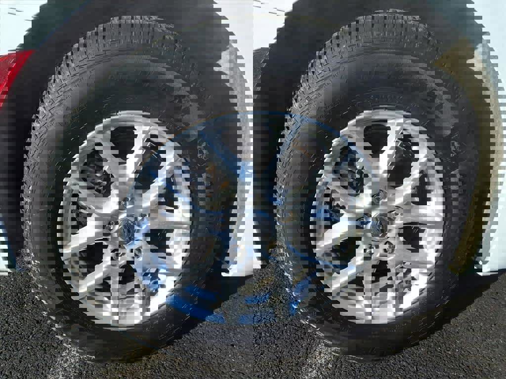 Used 2023 Chrysler Pacifica Touring-L image 7