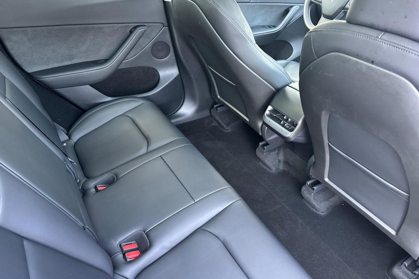 Used 2024 Tesla Model Y Long Range image 28