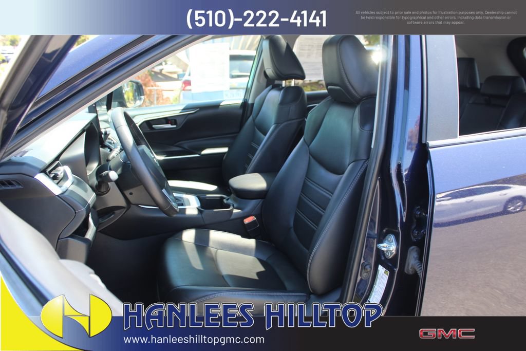 Used 2023 Toyota RAV4 XLE Premium FWD image 13
