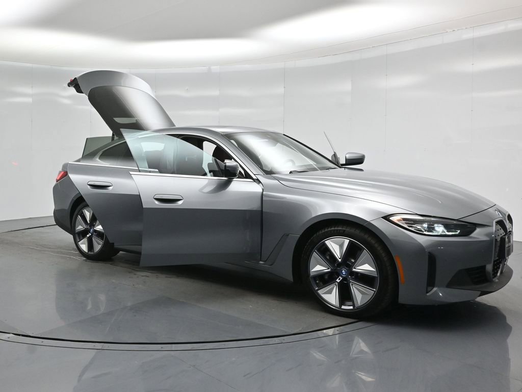 Used 2023 BMW i4 eDrive40 RWD image 31