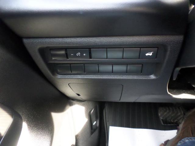 Used 2024 Mitsubishi Outlander SE image 23