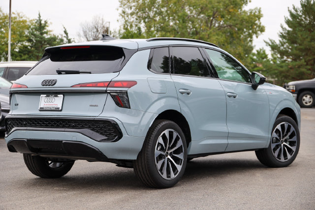 New 2026 Audi Q3 quattro 2.0T AWD/4WD image 2