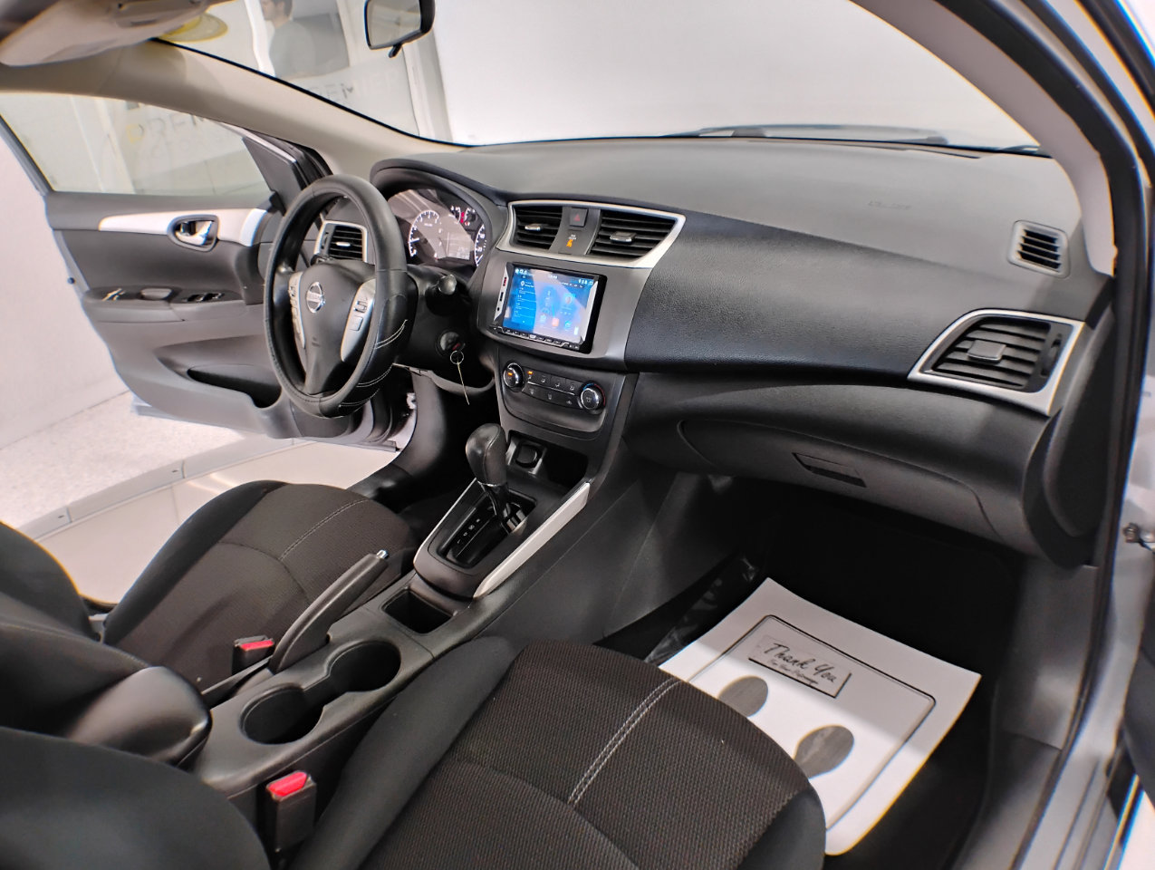 Used 2017 Nissan Sentra S image 76