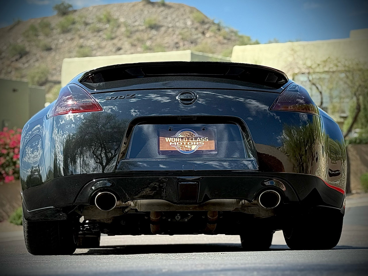 Used 2011 Nissan 370Z Touring w/ Sport Pkg image 7